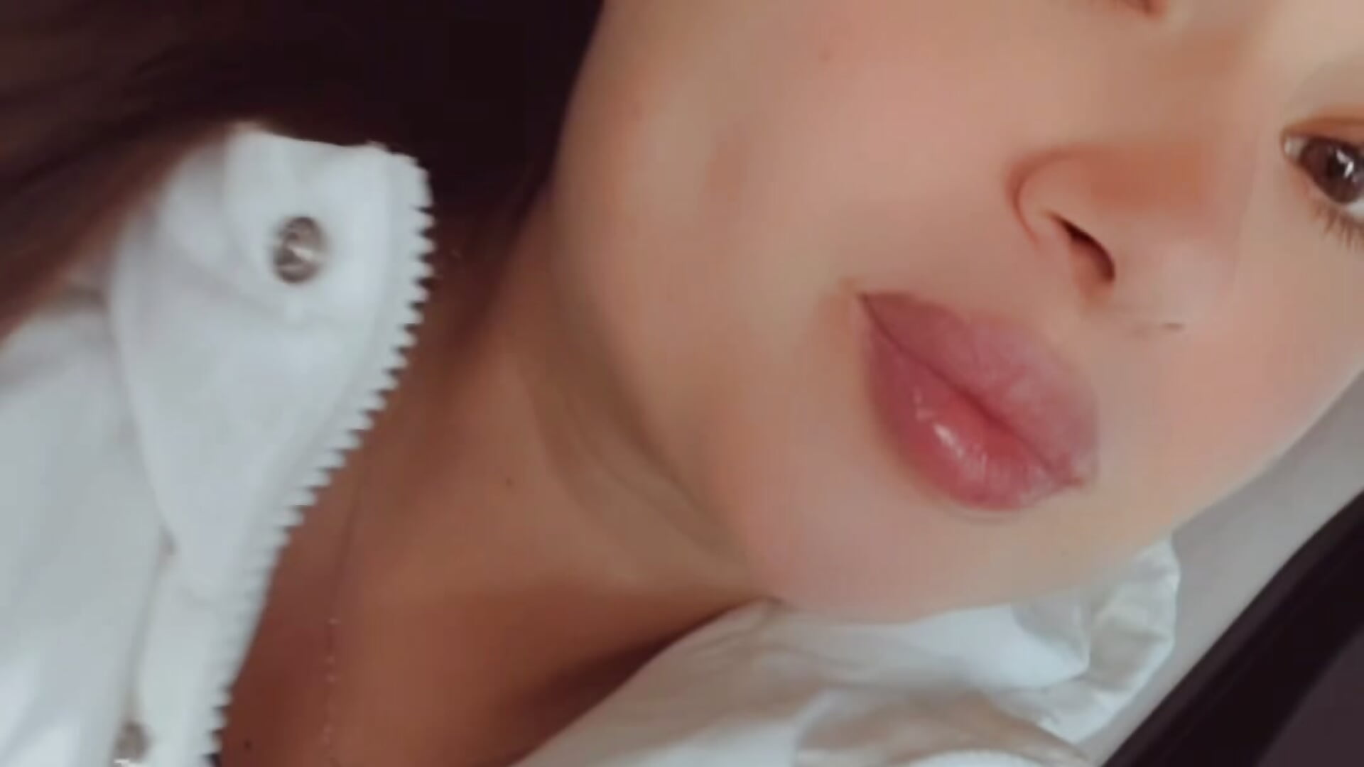 I’m) - video by sexymici1 cam model