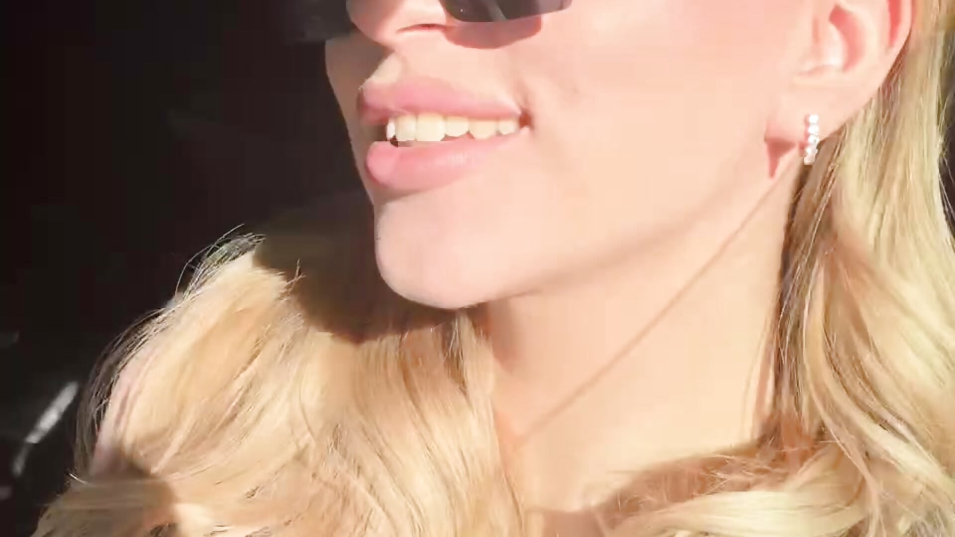 Sharing the mood! - فيديو من KerryForce موديل الكام