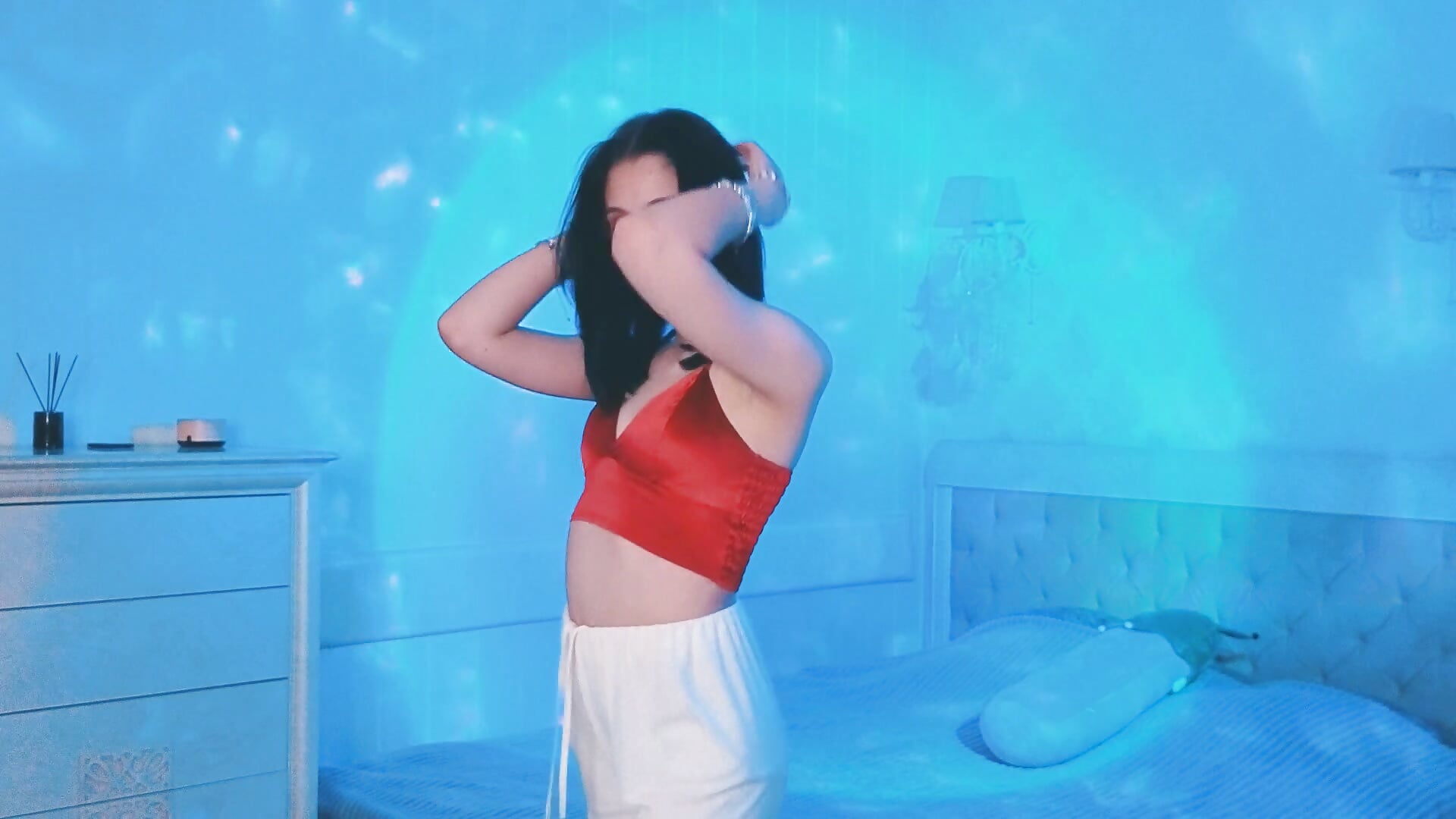 Appearance | Le Rouge et La Rose - video oleh MilaVey kamera model