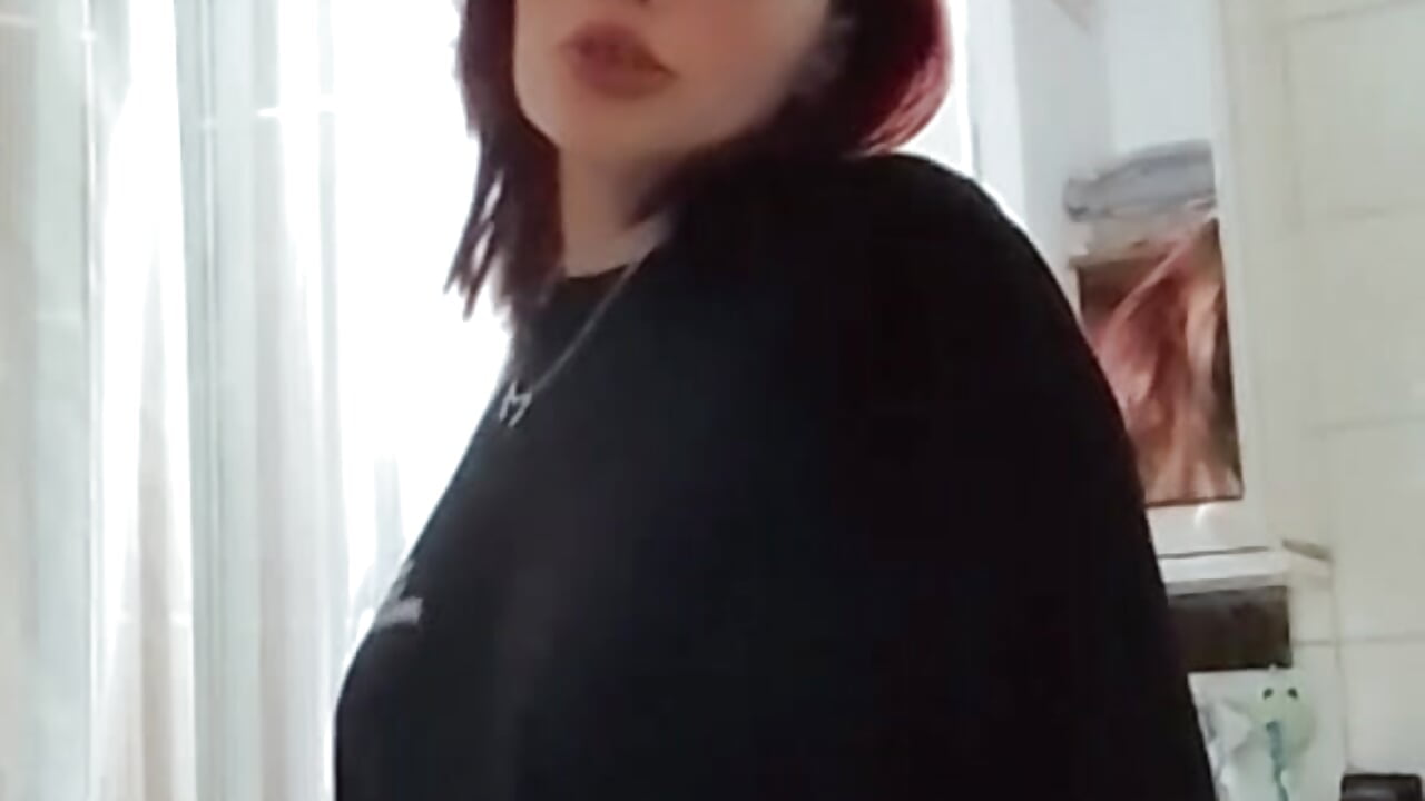 Moviendo el culo rico💦😋 - Video von vikinga2002 Cam-Model