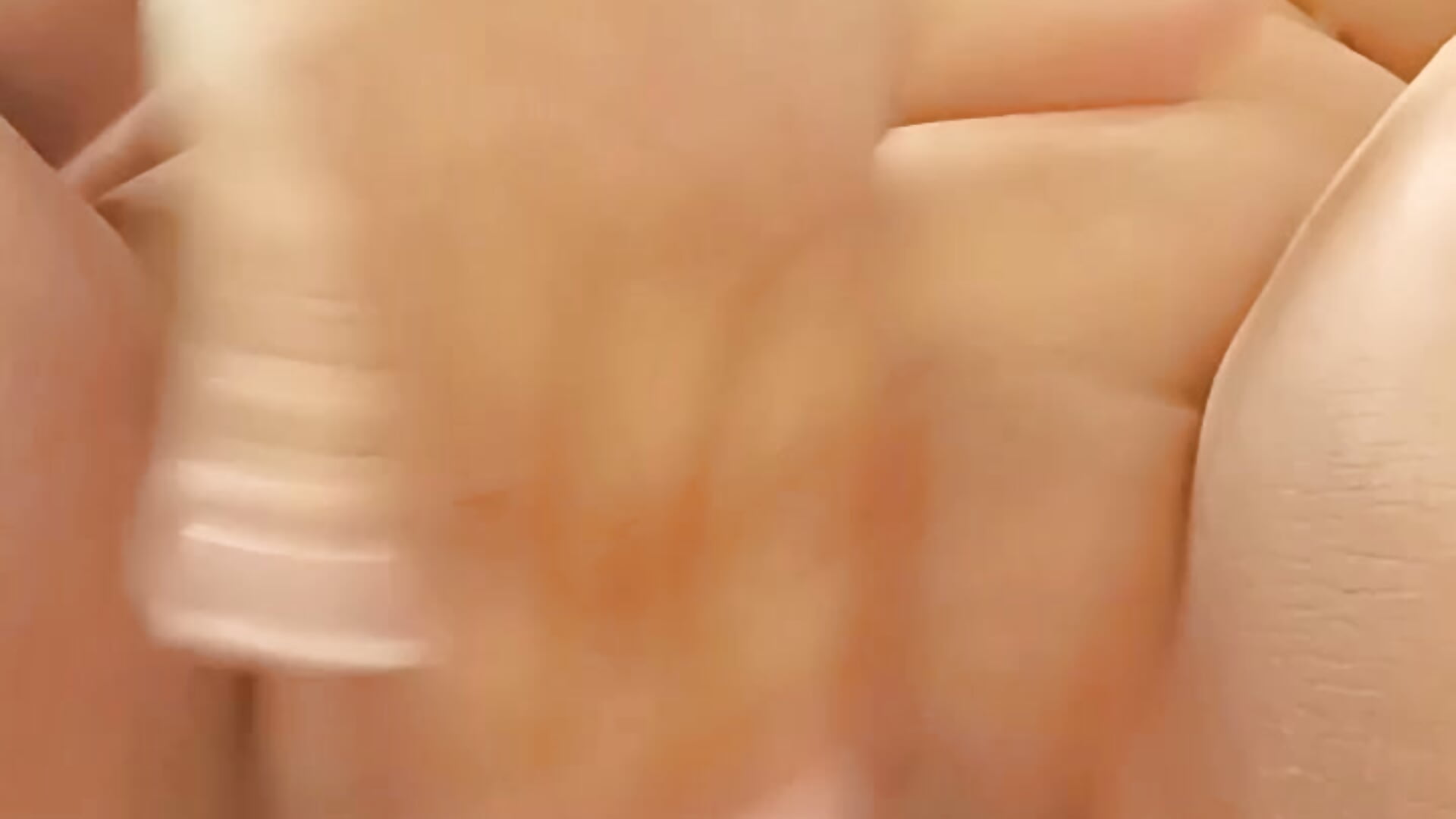 Sentada en tu cara, no vas a querer apartar la mirada 🔥