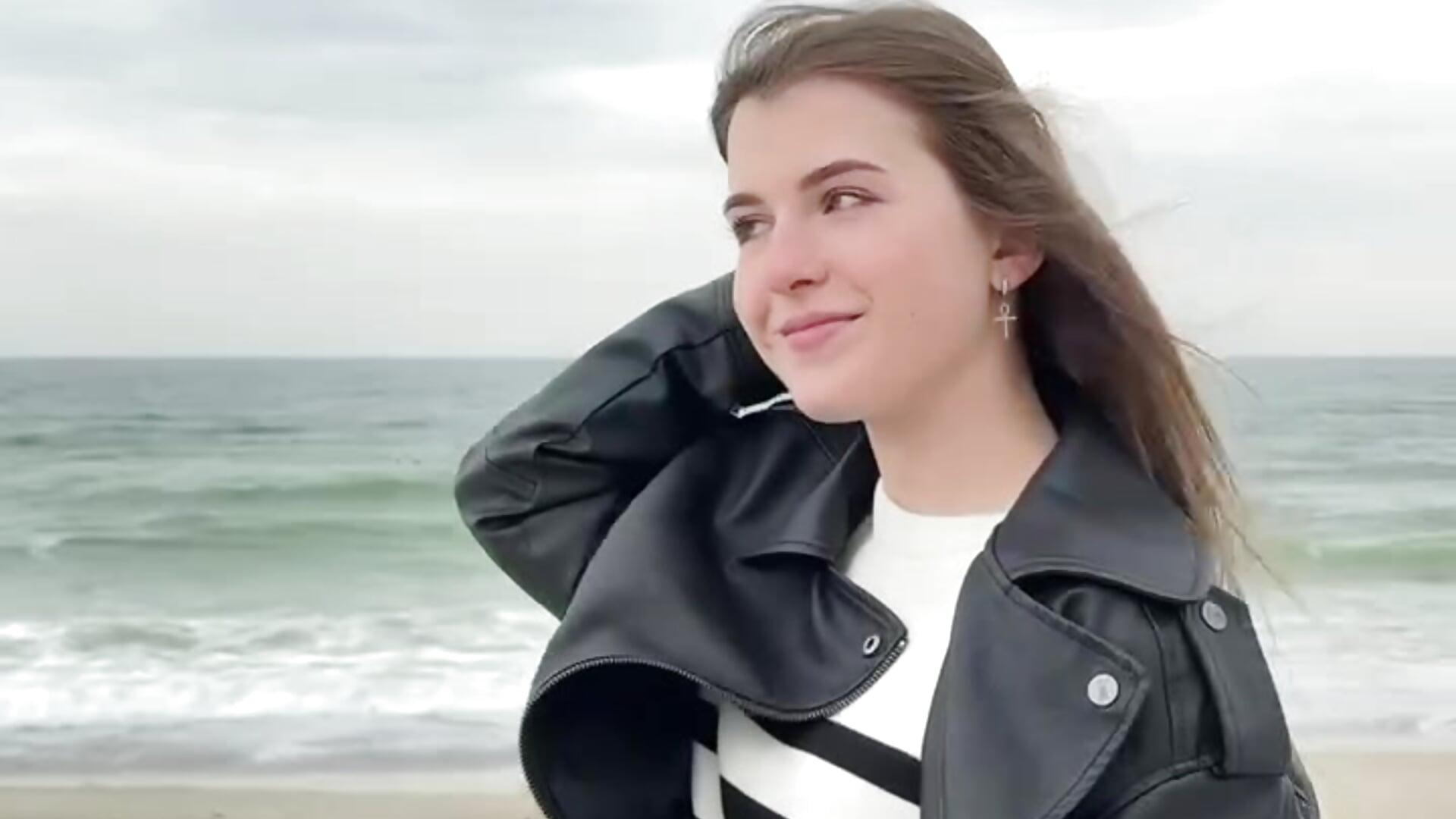 A bit of me🌸 - vidéo du modèle de showcams OhMyAlice