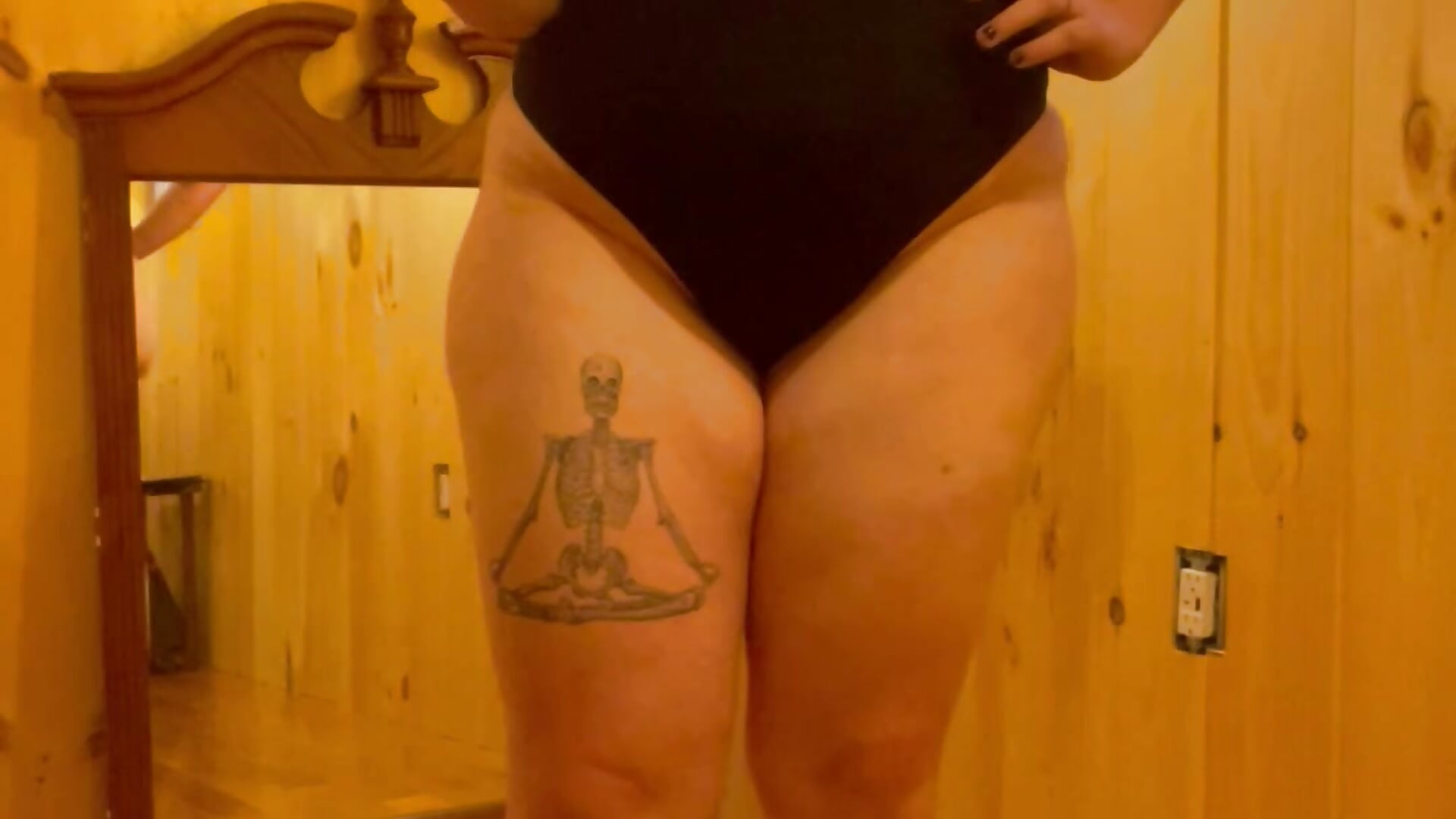 Mistress foot domination with JOI