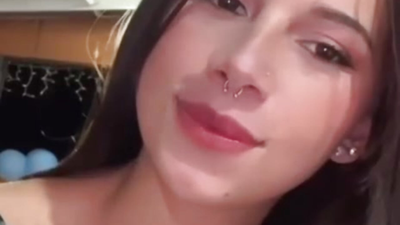 ❤️ — filmik Play_girls_, modela(-lki) na kamerkach