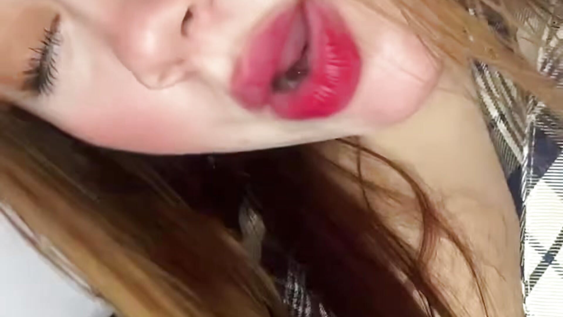 e1eb915931d74d9582468a5b63ef60f9 – video af kataboom01 cam-model