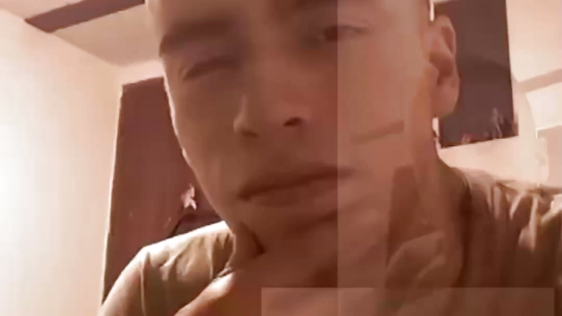 1000130915 - Vídeo de FortunateTart68, modelo de vídeos