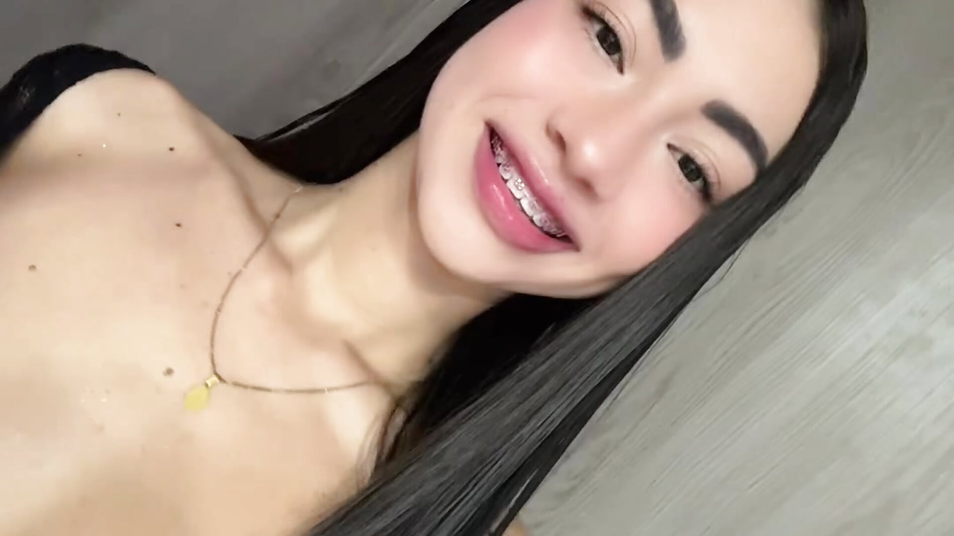 Hi guys🫶🏻 - alanna01__ 캠 모델의 동영상