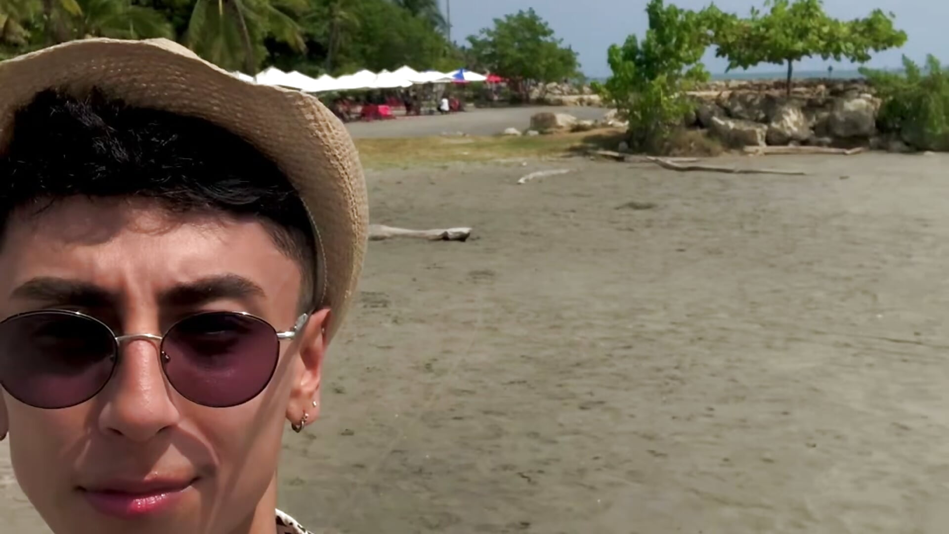 Beach! 😍☀️🏖️ – video od webkamerové modelky Gio_carangi