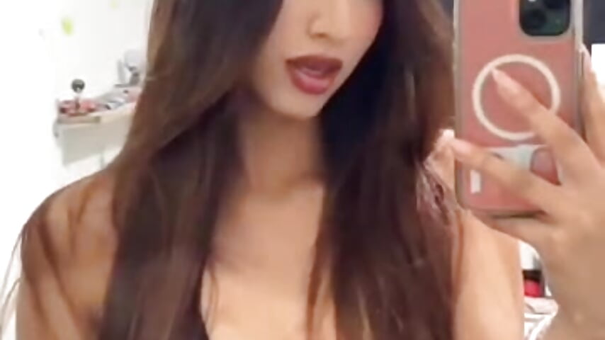 Baby - video by Sexy_sara_outdoorss cam model