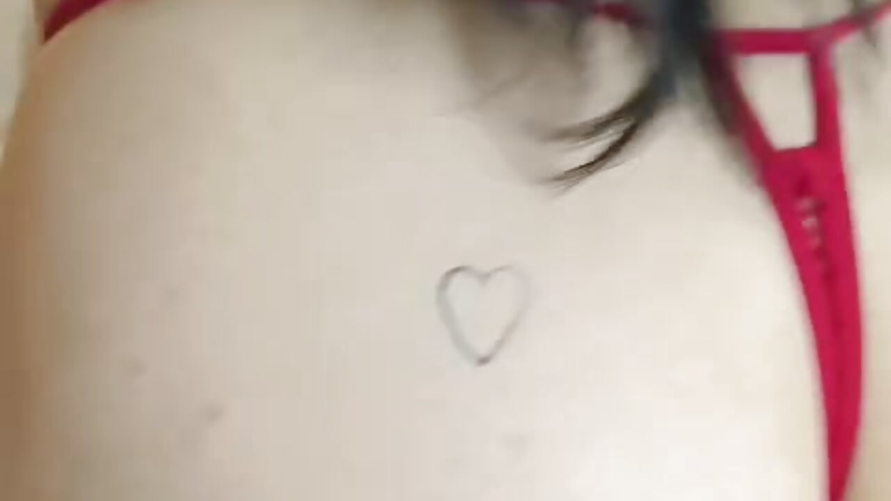 Tatoo - clip cu AliciaPeyton model videochat