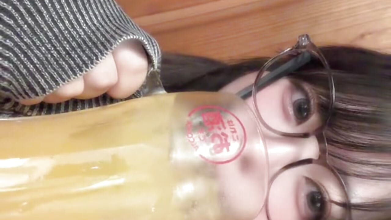 ぽしゃけのんでる