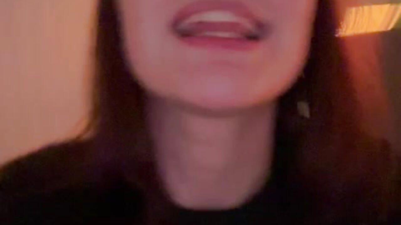 ^-^ - video van dark_honey_ cam-model