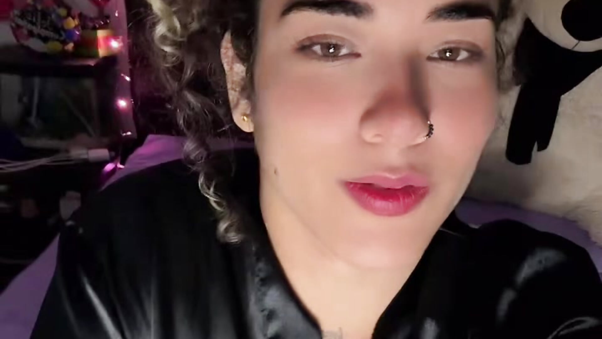 82ebc0ebd3d84582b7bd4eb61cd656e9 - video di Melina-54 modella di cam