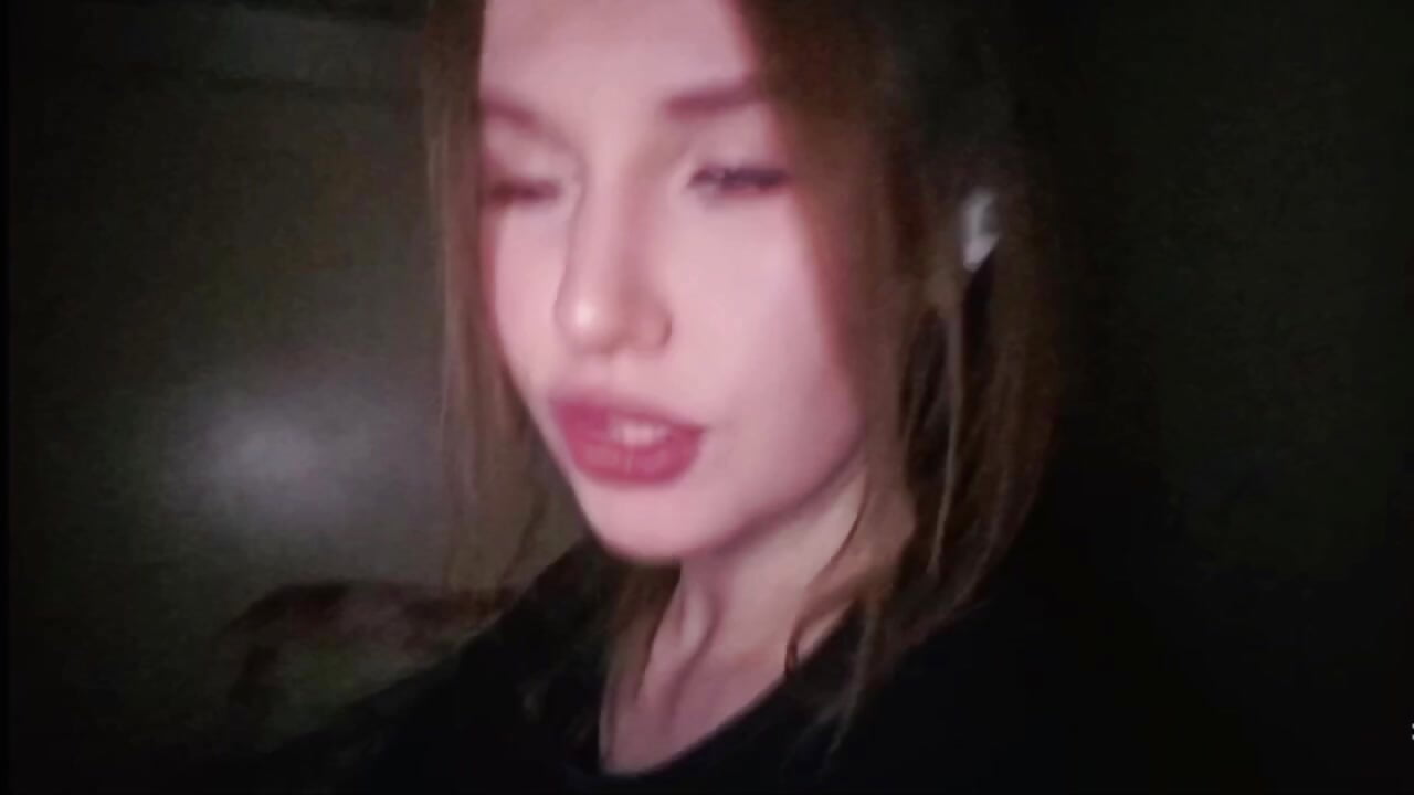 2026-03-21 21,45,27 - video av GraceEmber cam-modell