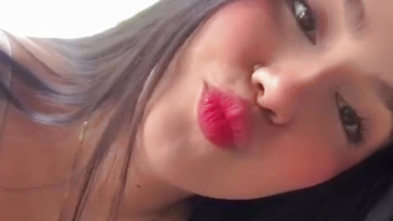 kisses <3 - βίντεο μοντέλου Sofiia_Vega_