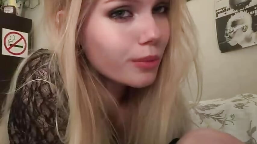 smokey mood 2 - vídeo de la modelo de cam InesPiek