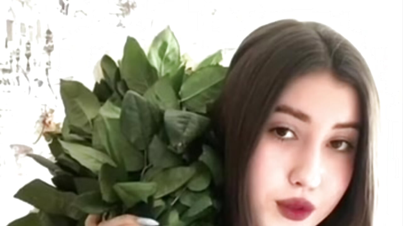 Just One More Peek - فيديو من aliceescotte موديل الكام