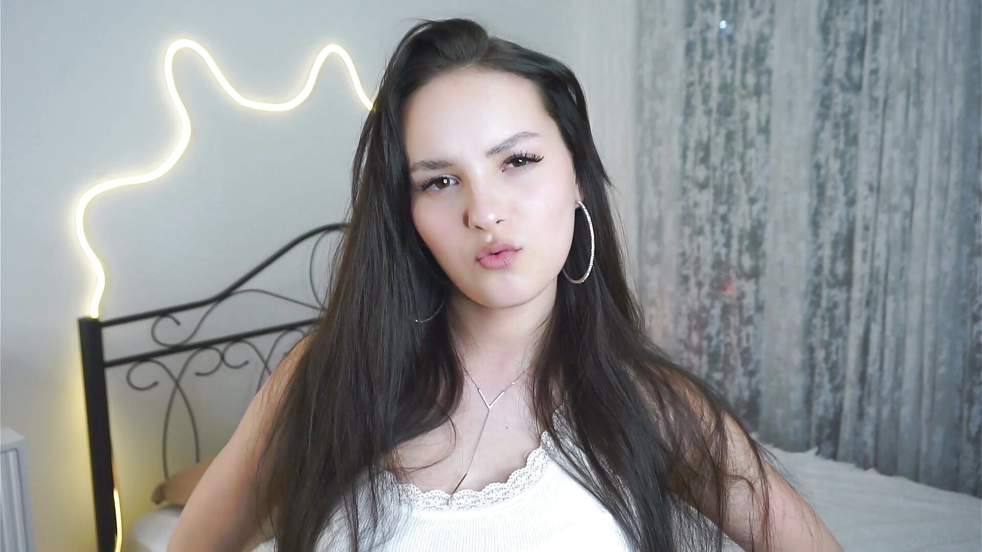 First day on the stream - TonjaMano 캠 모델의 동영상