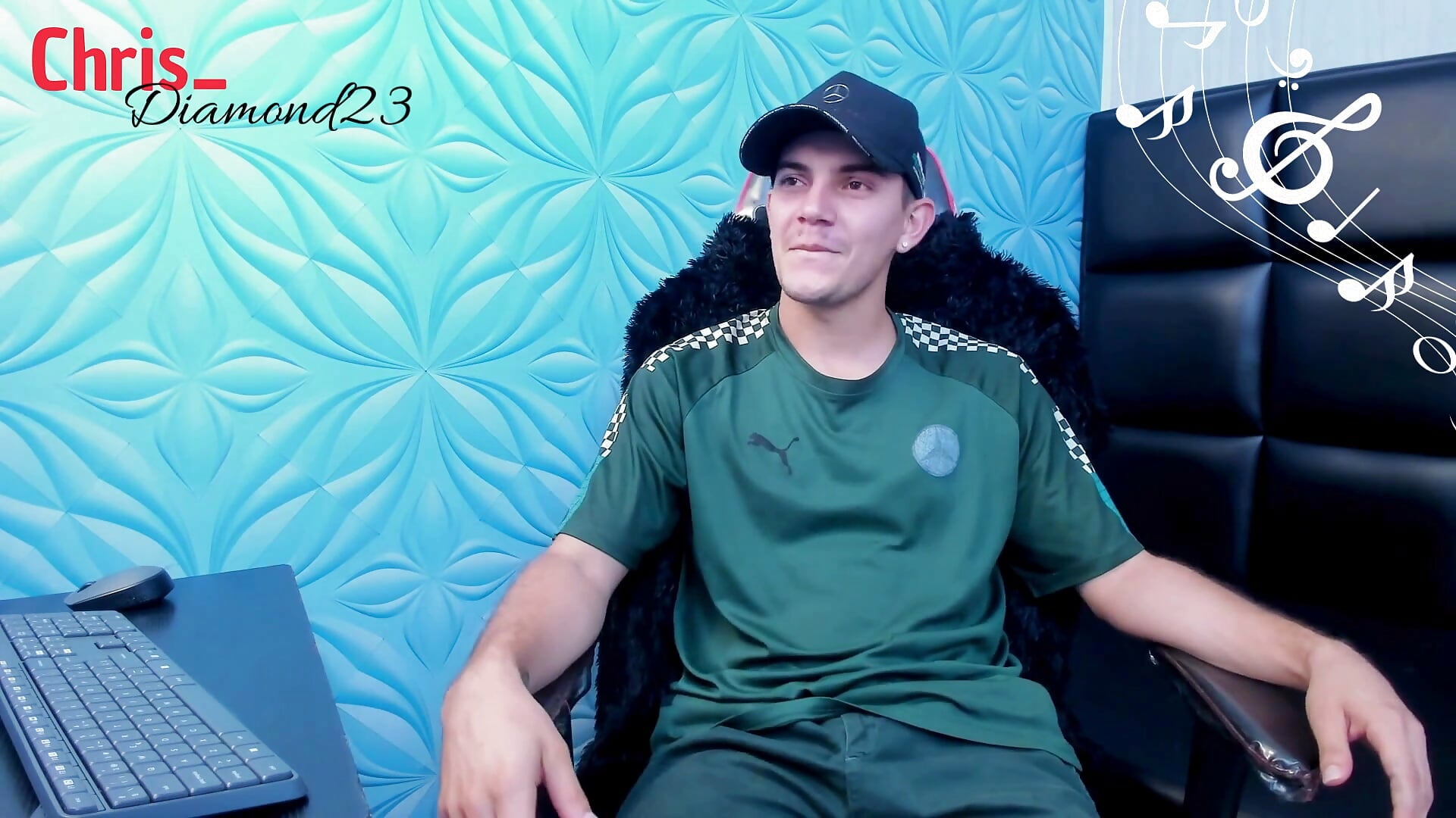 Трендове відео  2800 вебкаммоделі Chris_Diamond23