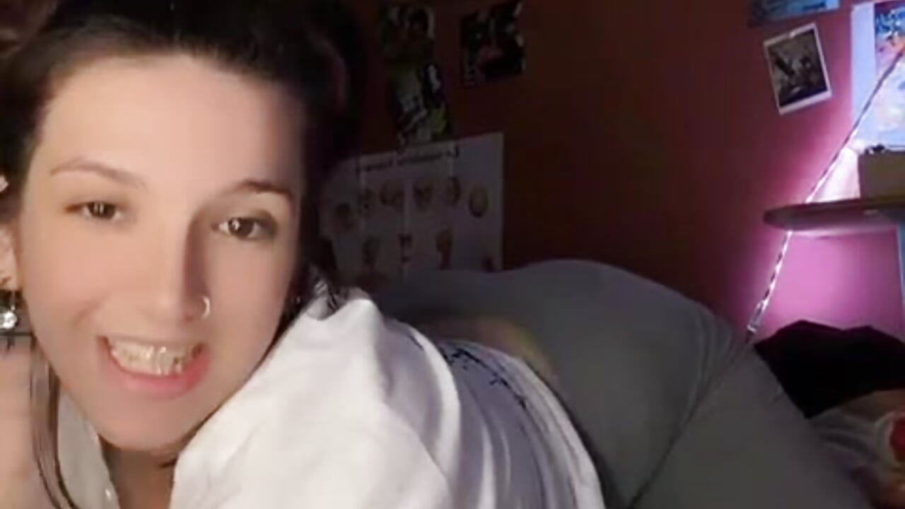 c9186446-5211-494a-9a85-ef1c38d57715 - georginamoor 캠 모델의 동영상