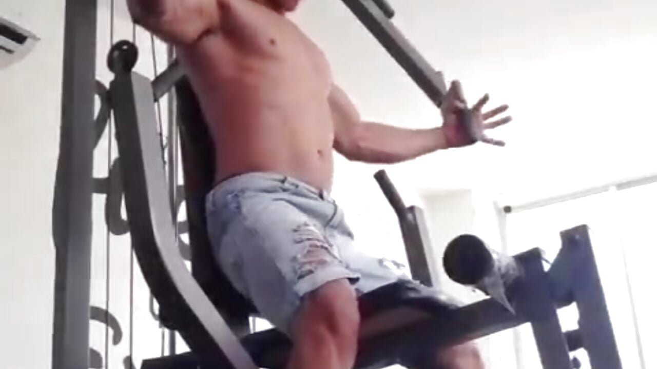 GYM! – video od webkamerové modelky LORD_HERAKLES