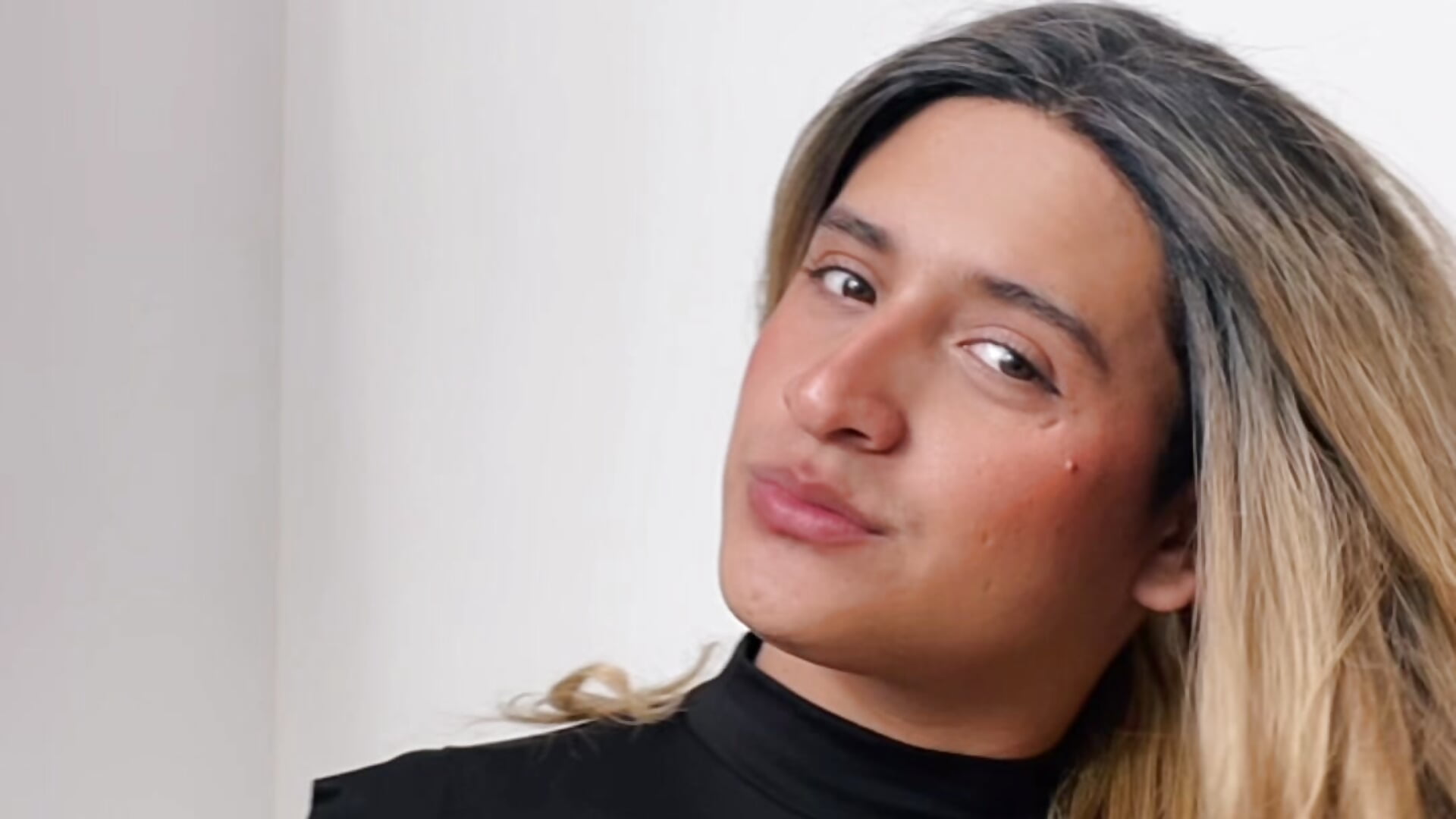 Vídeo  6591 de modelo de vídeos Laura_Cramz – em alta