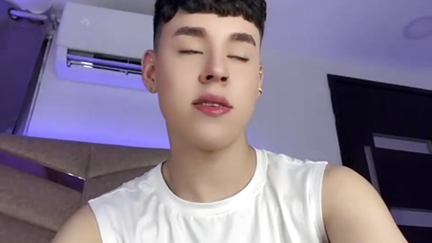 🍓🖤 - فيديو من Tom_Parker_ موديل الكام