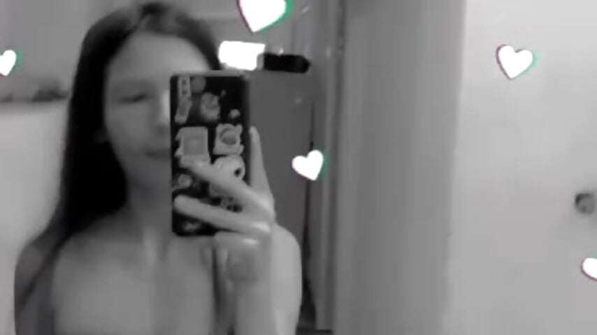 Me - فيديو من Skinny_spicy موديل الكام