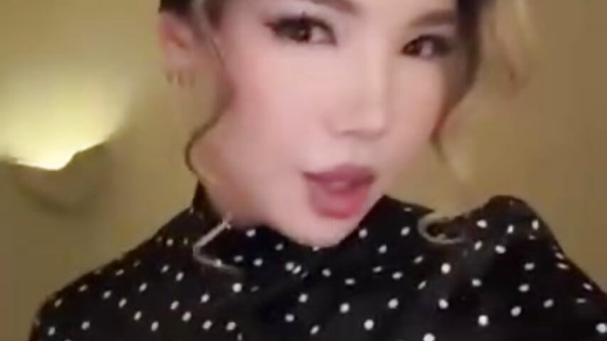 my first video - clip cu MadeleneStoesz model videochat