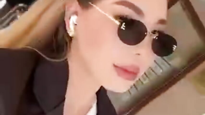 like it? - clip cu MadeleneStoesz model videochat