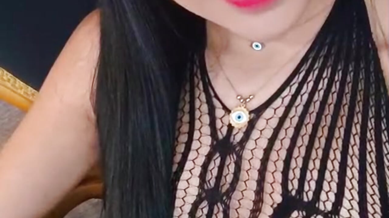 Let yourself go… this video knows exactly how to tease you - clip cu MiaFoster01 model videochat