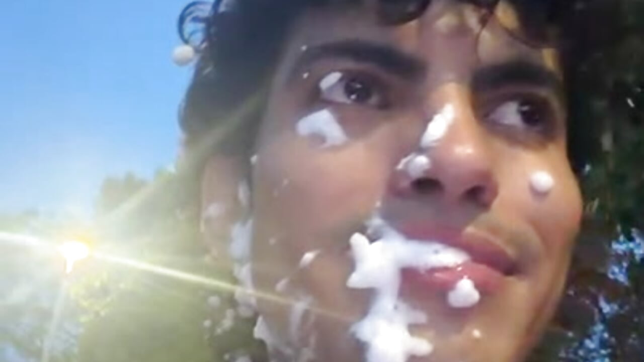Me covered in something white... - video di AxelRush modella di cam