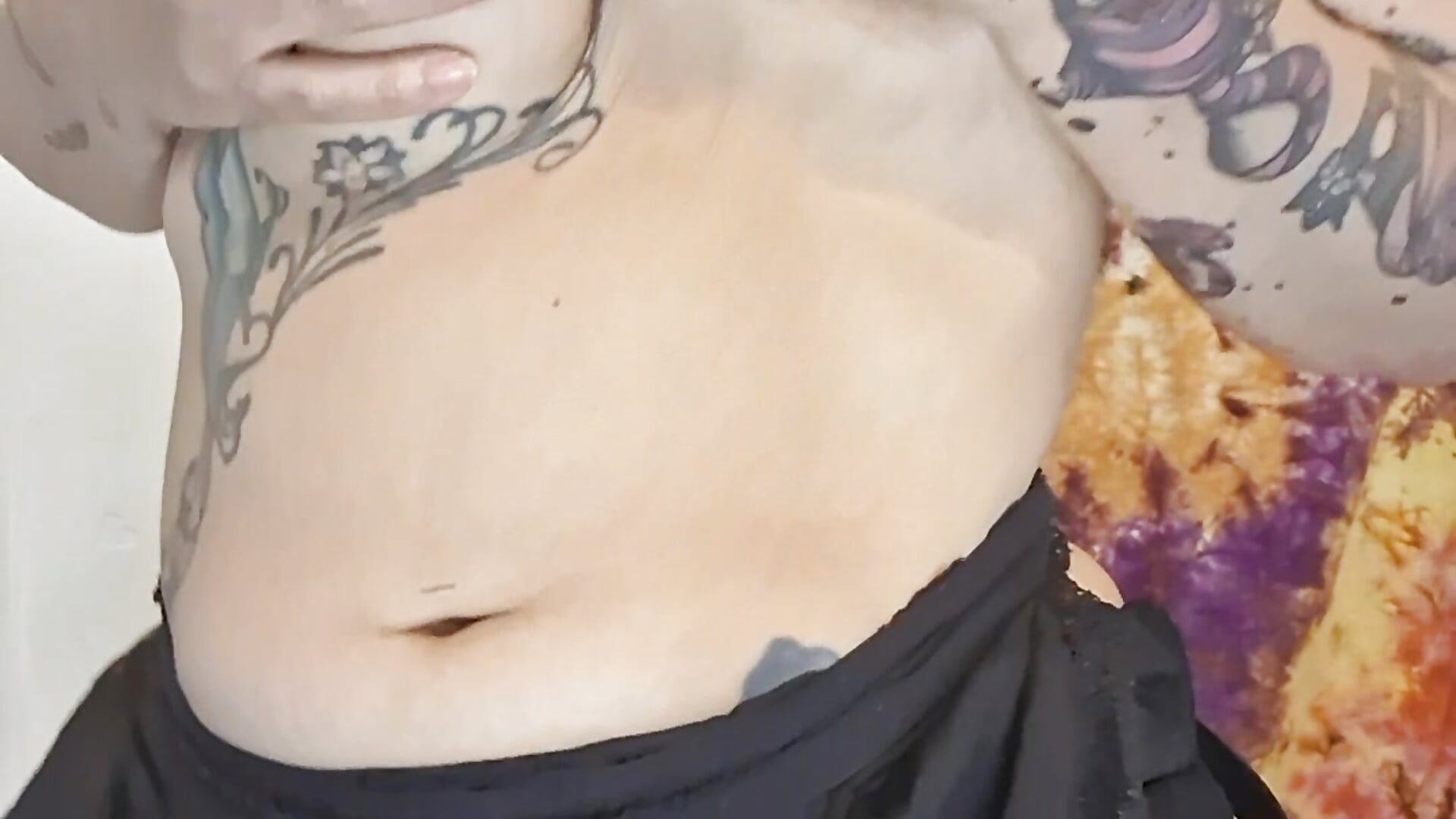 Tetas mmm q ricas me las chupo y me muerdo y escupo los pezones grandotes y duros .... - video by Cchorreando cam model