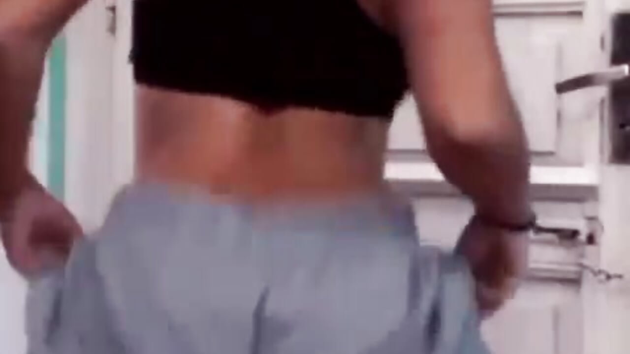 do you want me to move like this specially for you? - فيدي و من wildprincesslola موديل الكام