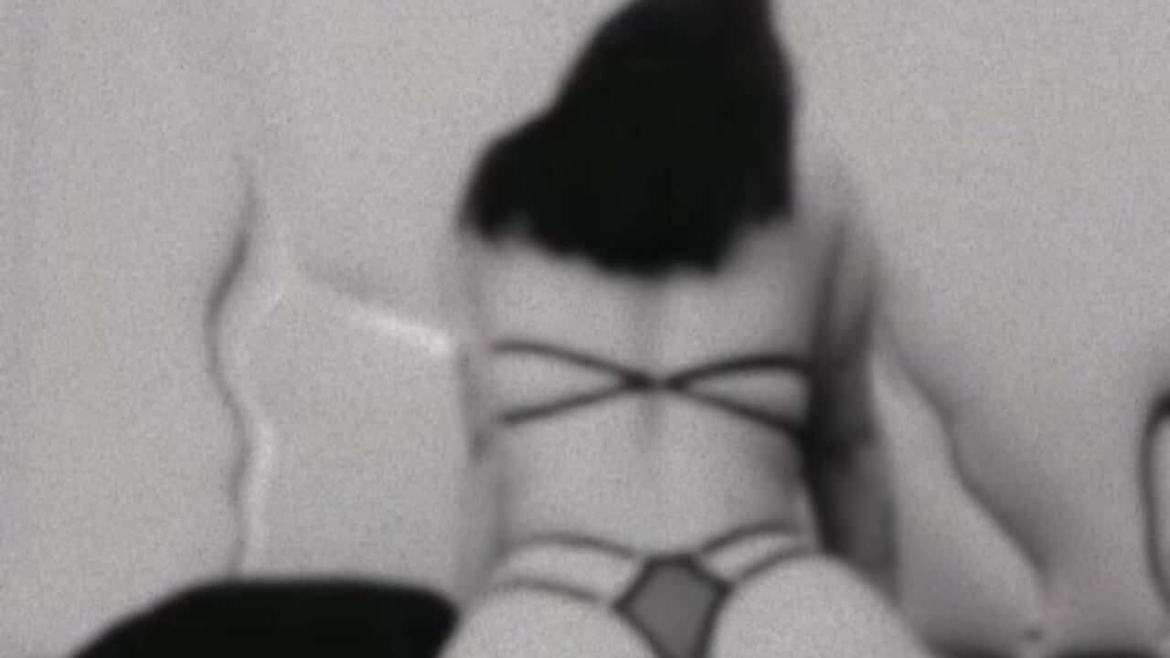 Mmmm - Borande_Sex 캠 모델의 동영상