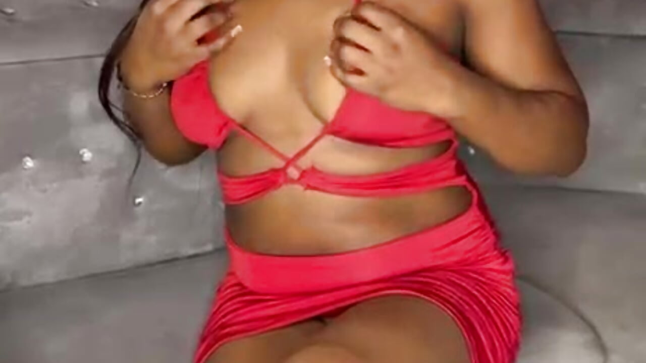 WELCOME – video od webkamerové modelky Jessteen11
