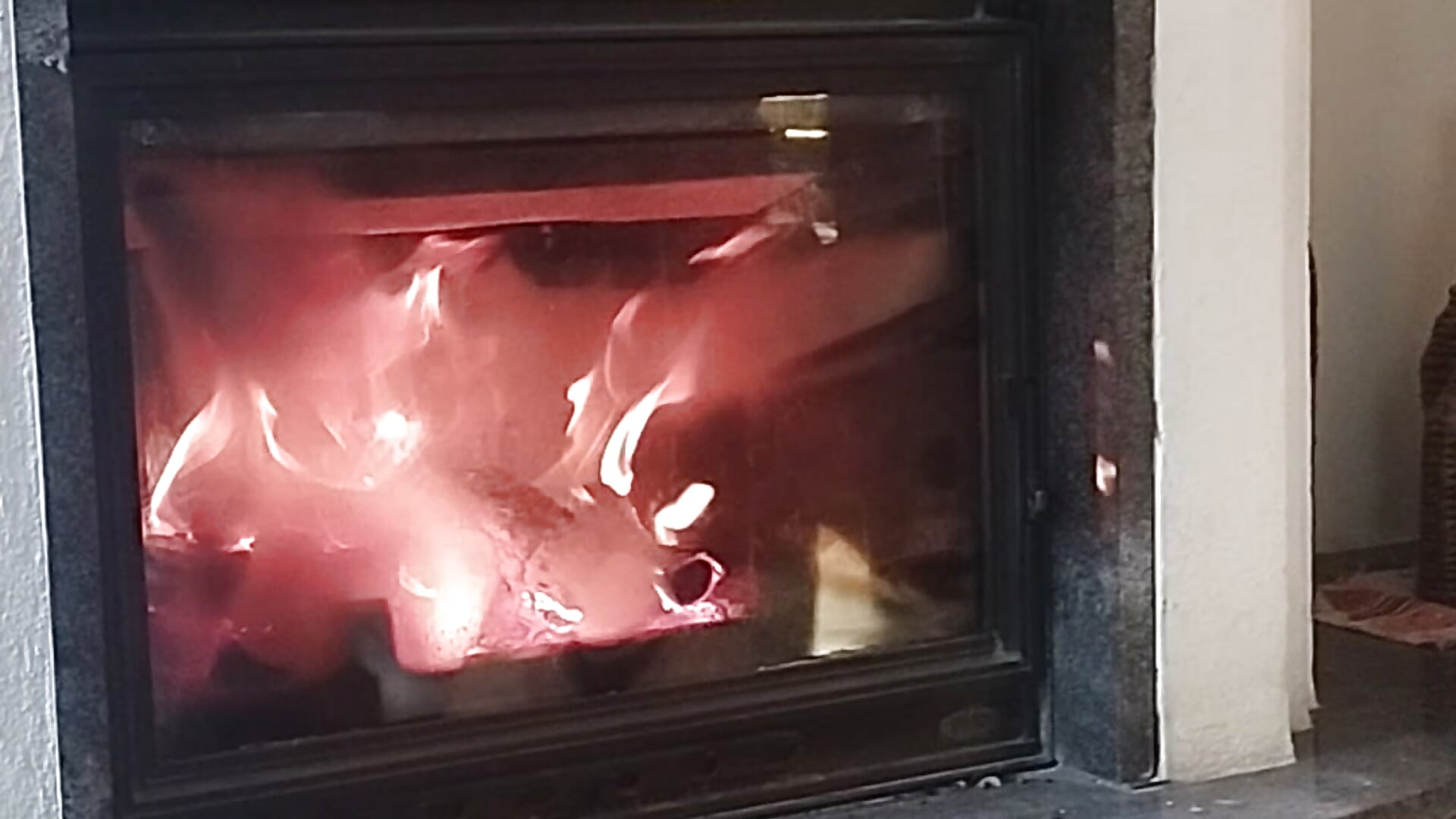 Alexandro111777 kamerás modell  1895. kiemelt videója