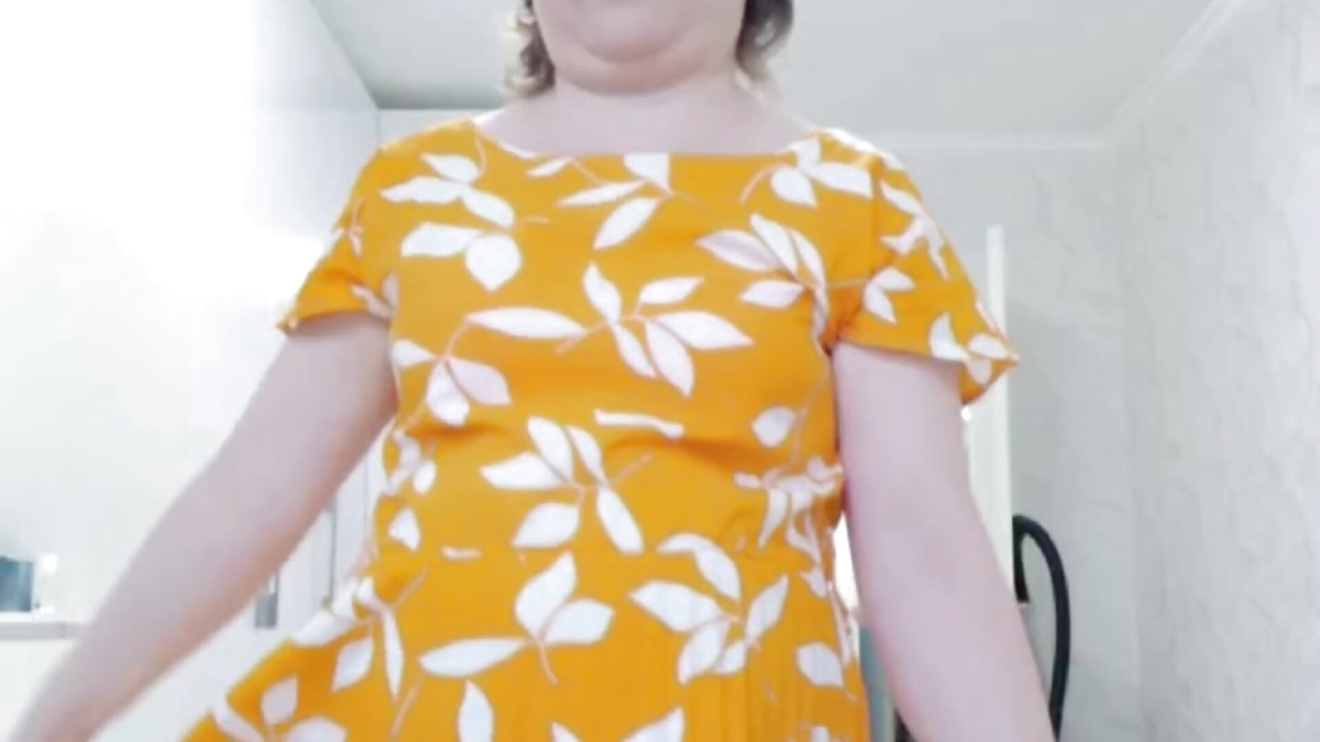 1000016335 - vidéo du modèle de showcams _Yourpussy_