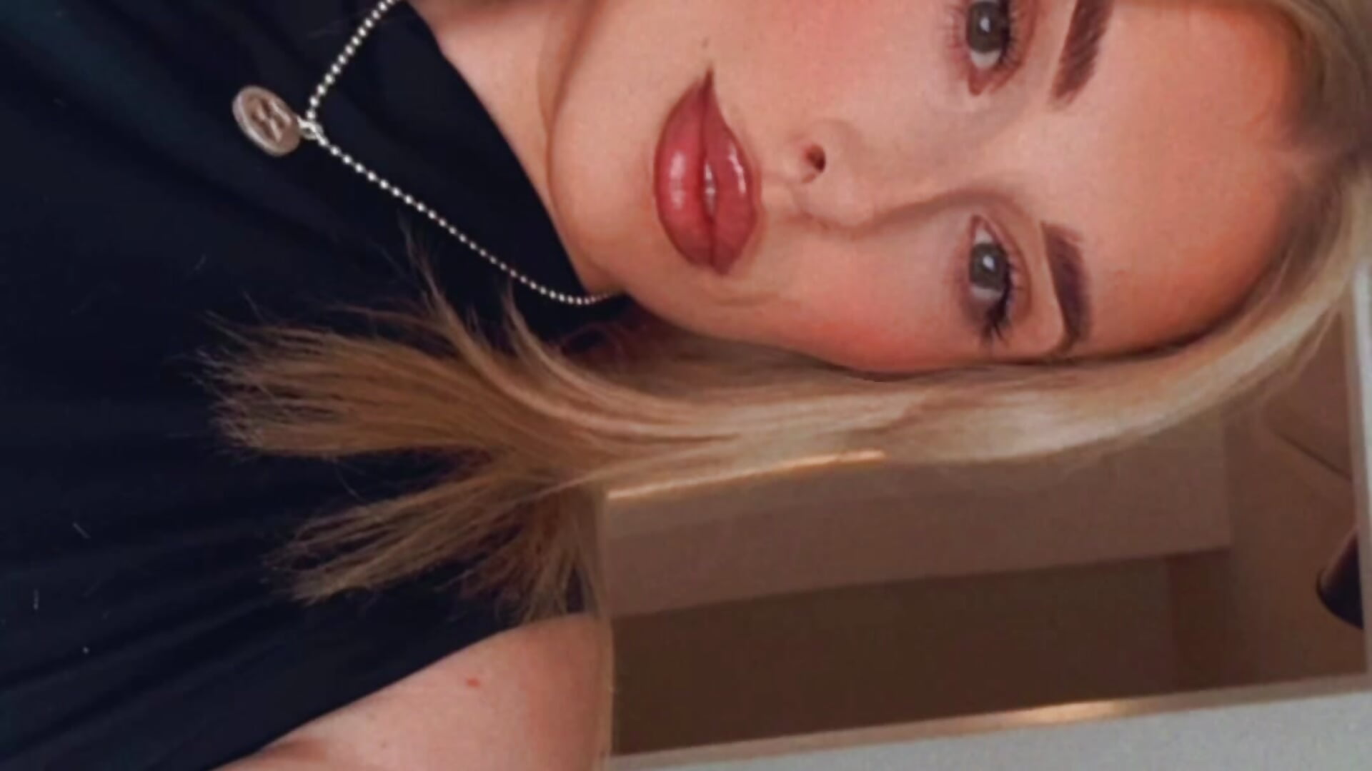 Baby girl - EloiseeUKK 캠 모델의 동영상