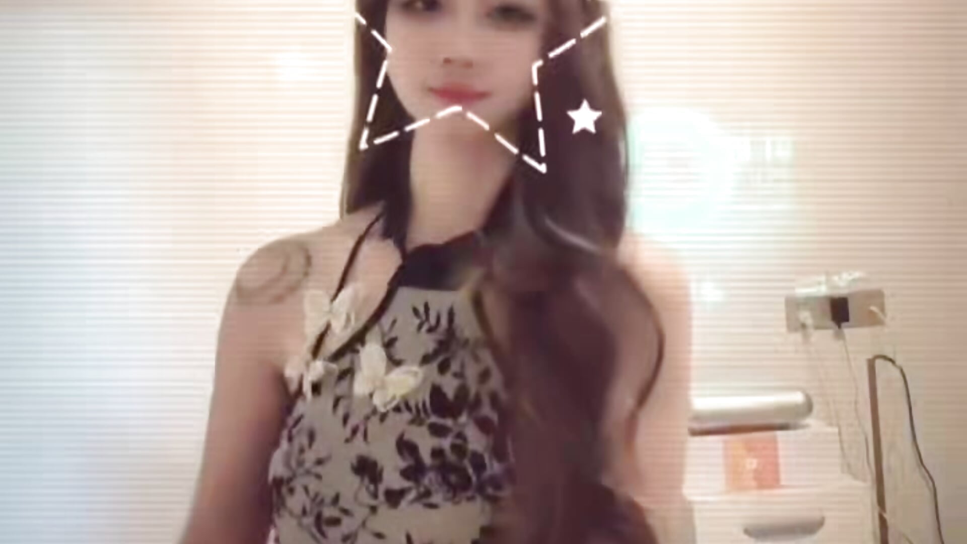 婉婉 - BY527 的视频