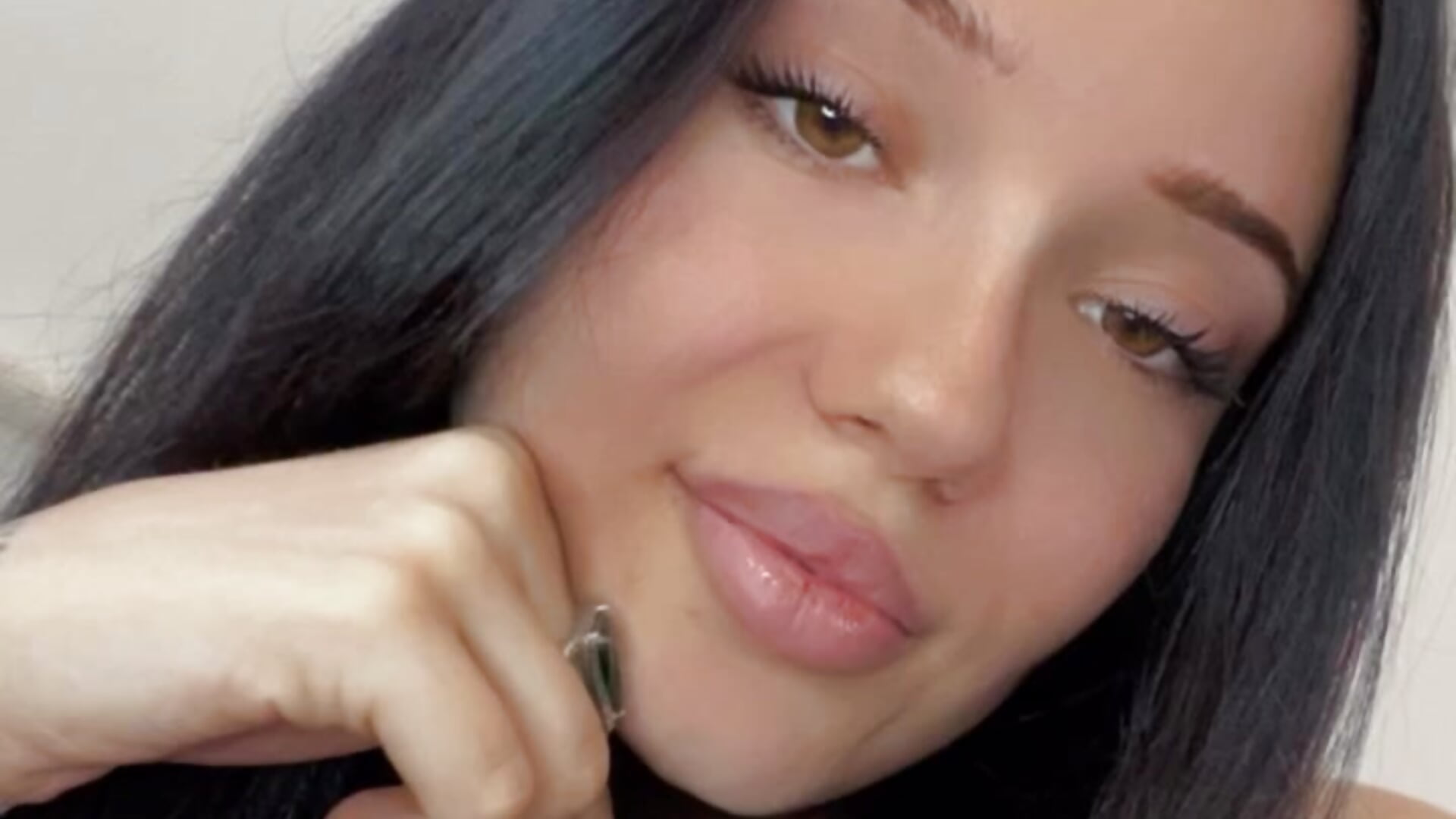 1000003393 – video af icedrosemarye cam-model