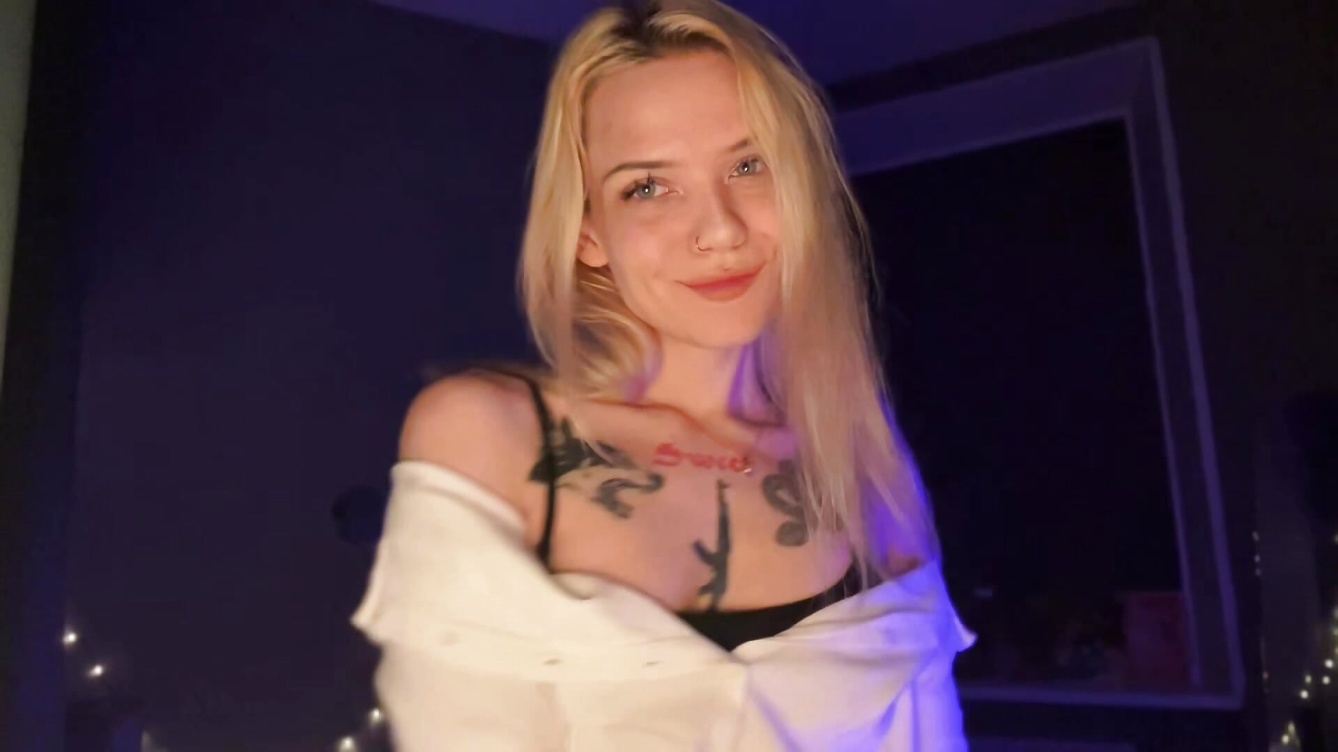 cat girl 🐱 - video by TenderChloe cam model