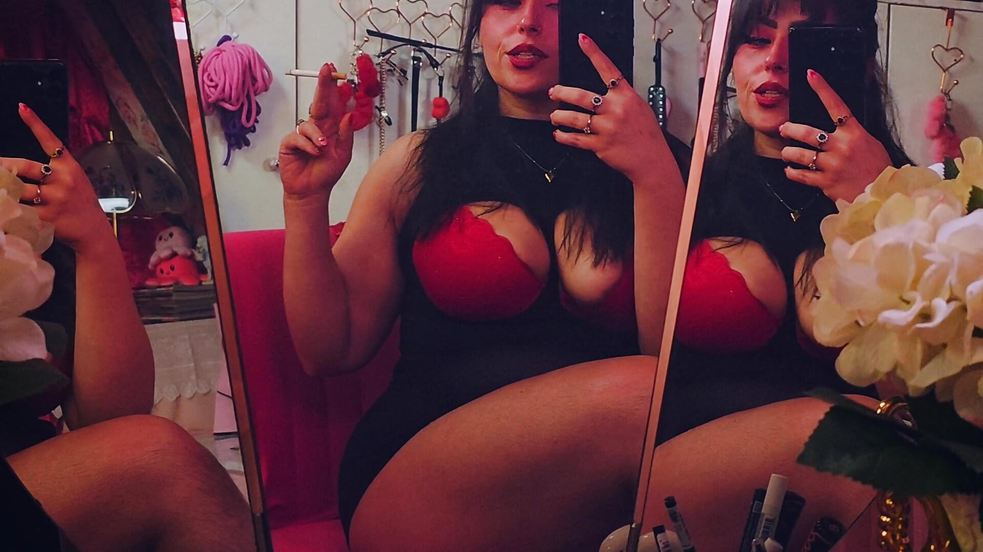 I love smoking– TinaTeaseTV kameramodell videója