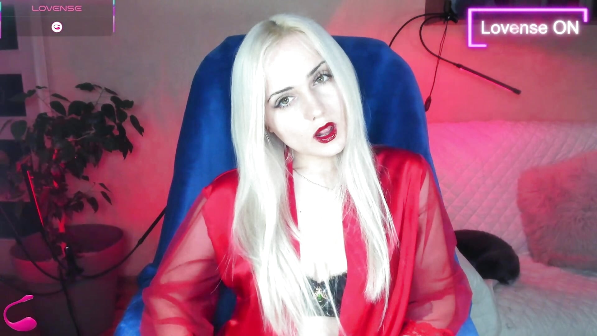 Words are meaningless – video od webkamerové modelky FireGoddessLana