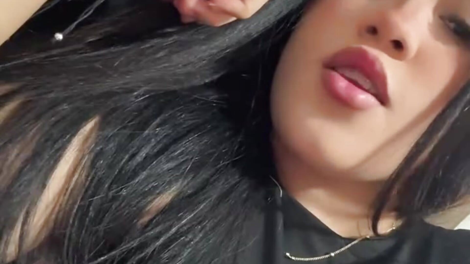 1002039142 - video by dayrubi_22