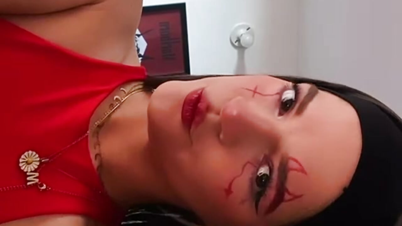 Devil👺 - vidéo du modèle de showcams miaxcarter