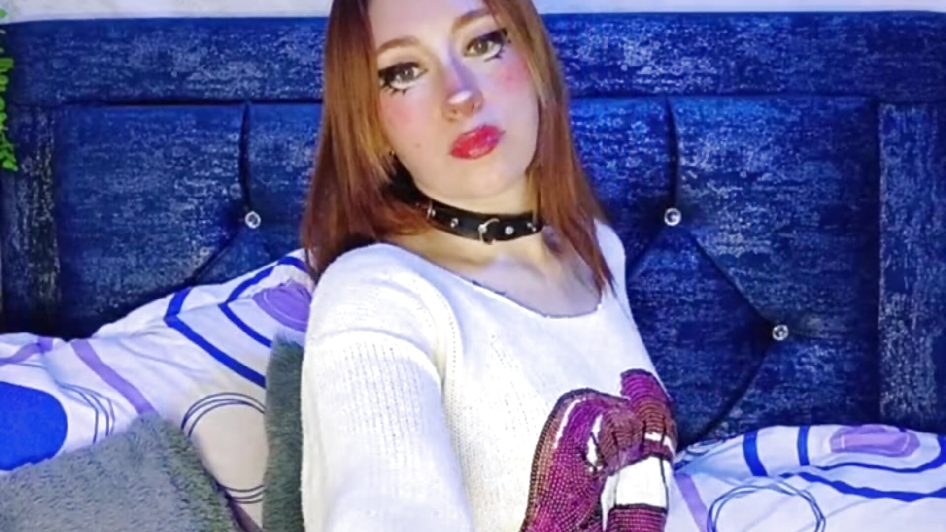 Sequin Lips & Spanking Paddle - vídeo de la modelo de cam Amber_prada