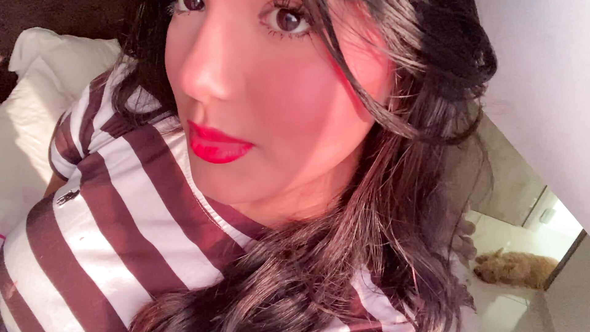 sun kisses - video oleh model kamera valvam_