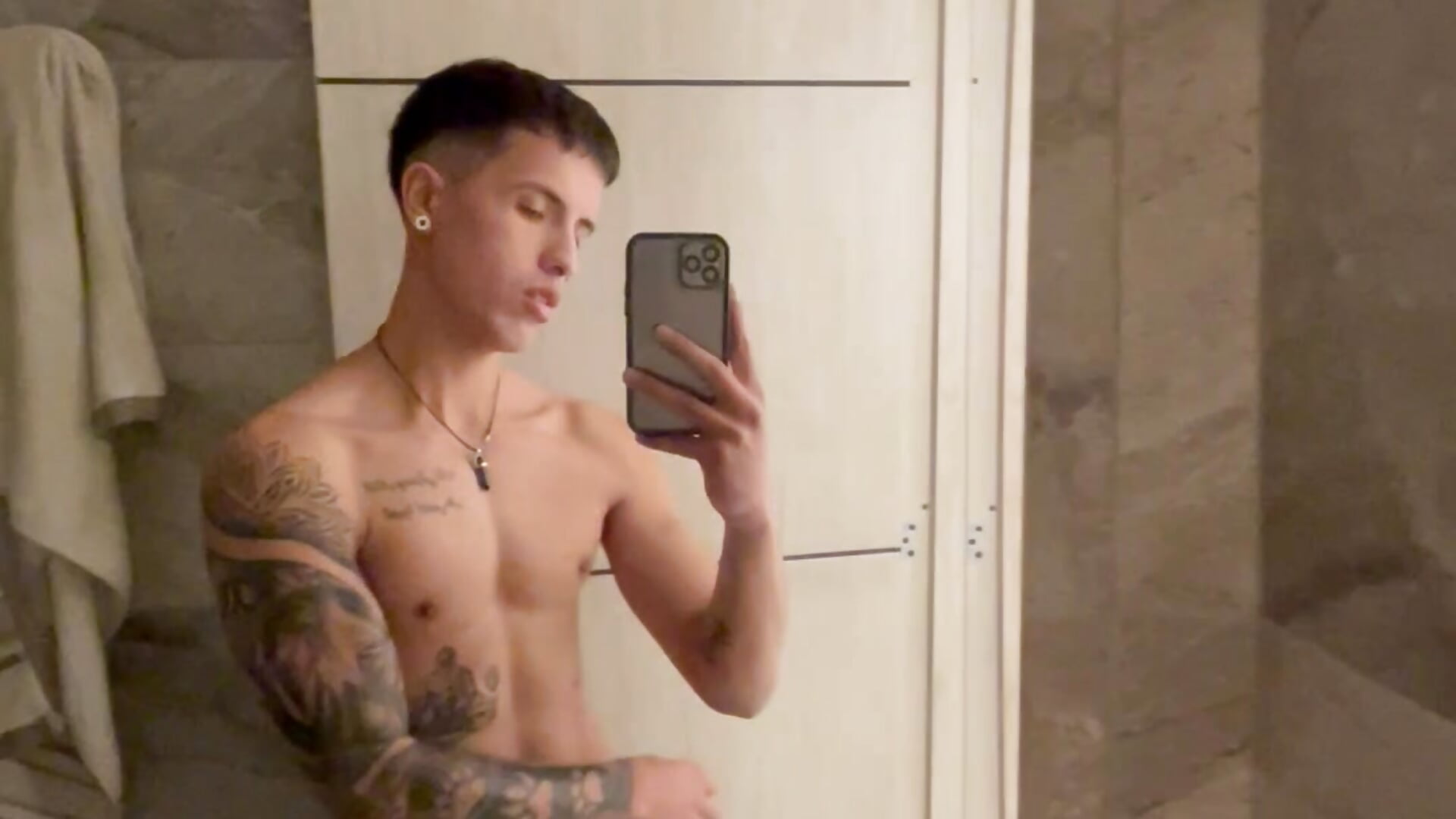 👀 – video af Seb4s_w01 cam-model