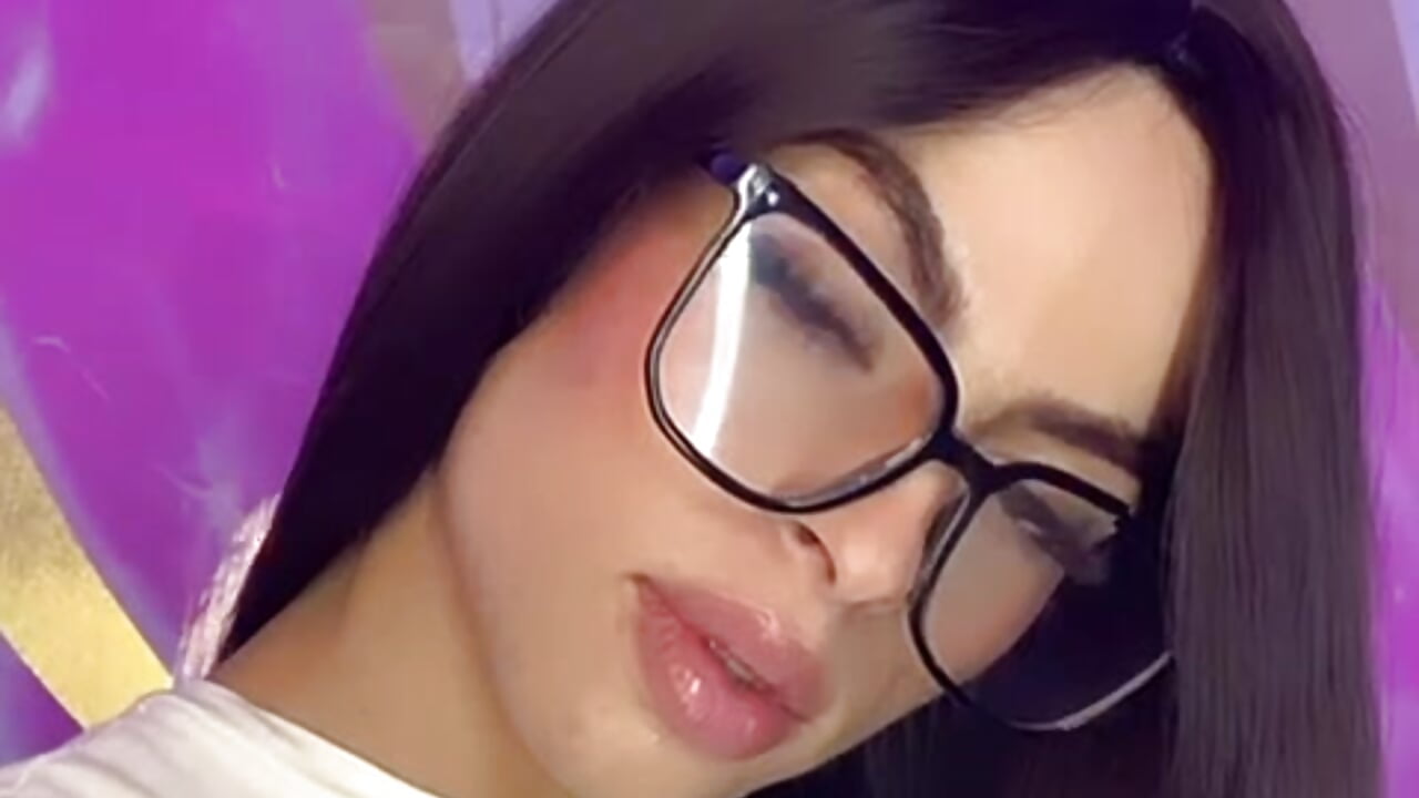 profile-intro-video-1774254014 - clip cu Vicky_and_Cataleya model videochat